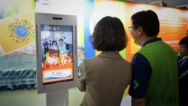 人工智能AI廣告機為什么現(xiàn)在受市場歡迎？